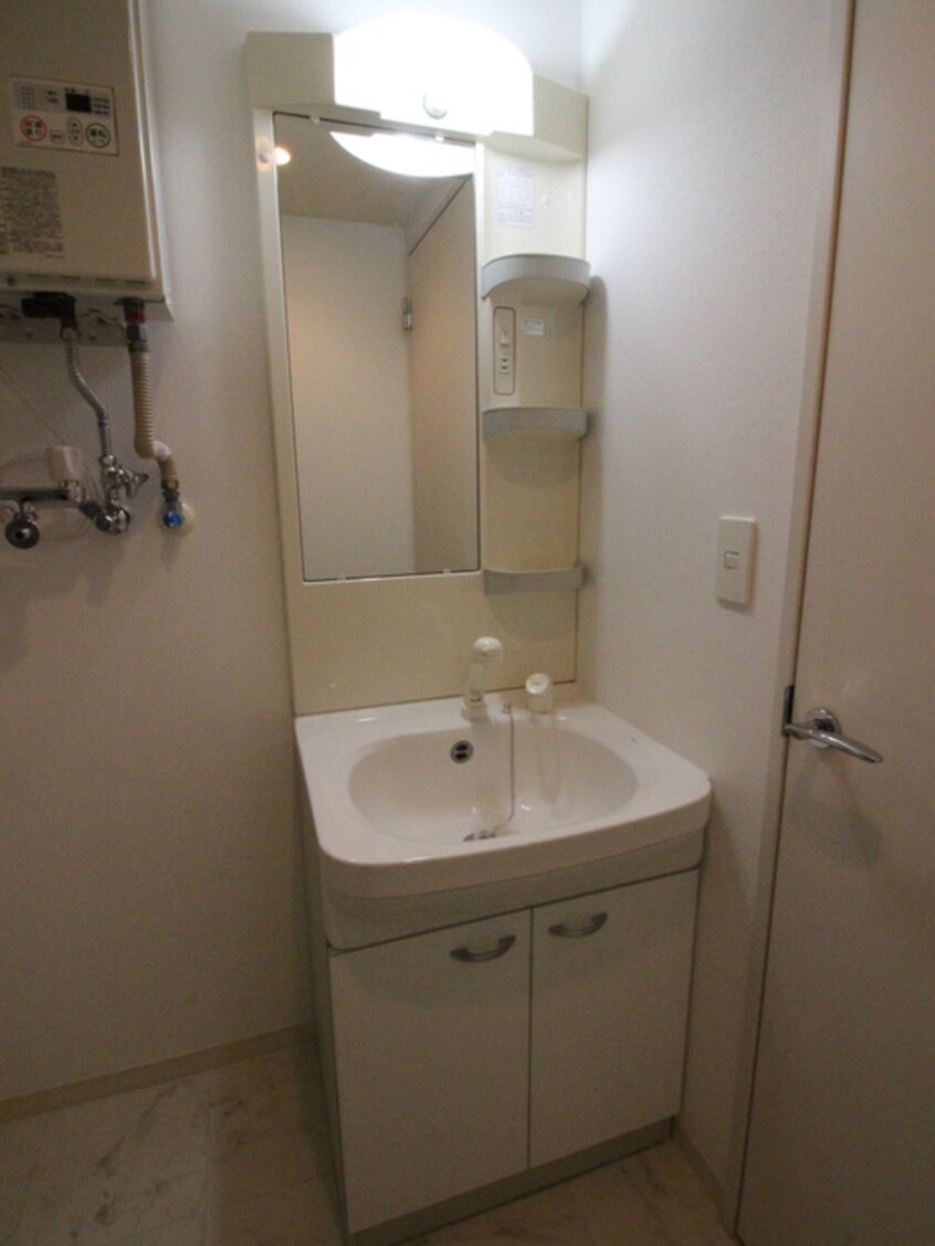 洗面 Bonheur　GAKUENMAE