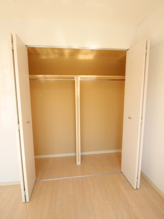 収納 Bonheur　GAKUENMAE