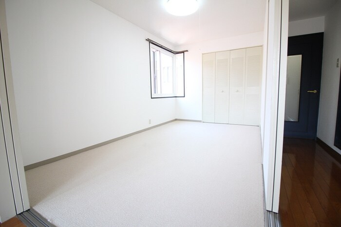 居室 藤井ビル裏参道