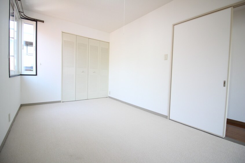 居室 藤井ビル裏参道