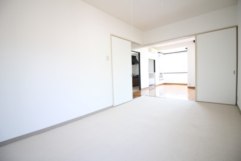 居室 藤井ビル裏参道