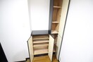 靴箱 藤井ビル裏参道