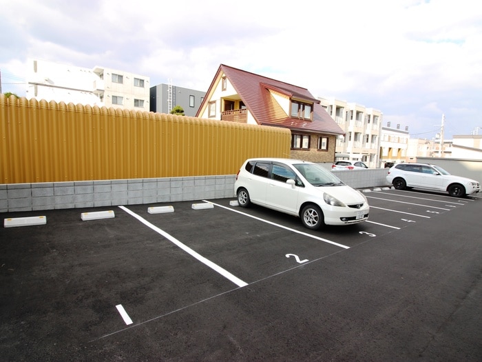 駐車場 ラ・メゾン・ドゥースⅡ