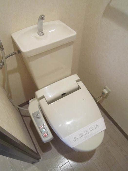 トイレ ドミニオンアネックス