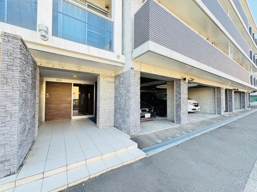 エントランス部分 ガ－デンテラス２４