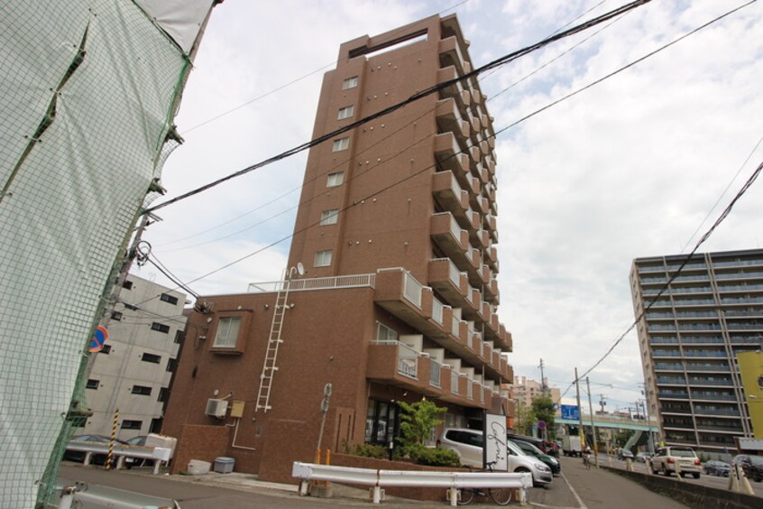 外観写真 メ－プルリバ－ビュ－