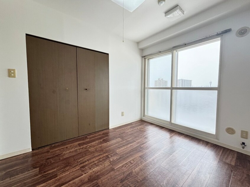 居室 メ－プルリバ－ビュ－