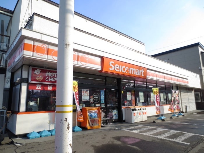 セイコーマート(コンビニ)まで500m ＳＵＮ　ＬＩＮＥ月寒東