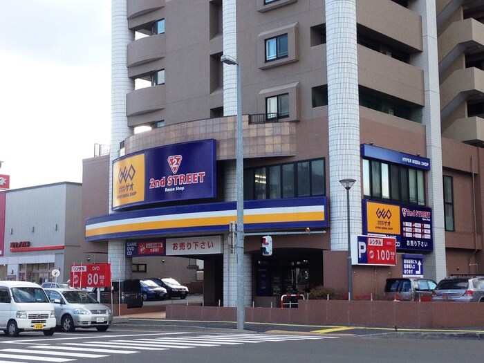 ゲオ(ビデオ/DVD)まで1000m ＳＵＮ　ＬＩＮＥ月寒東