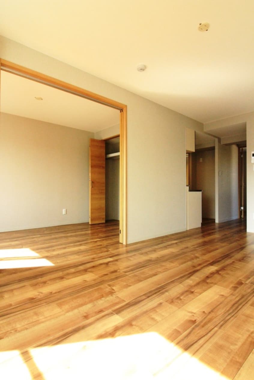 居室 KAMUY SAKAEMACHI