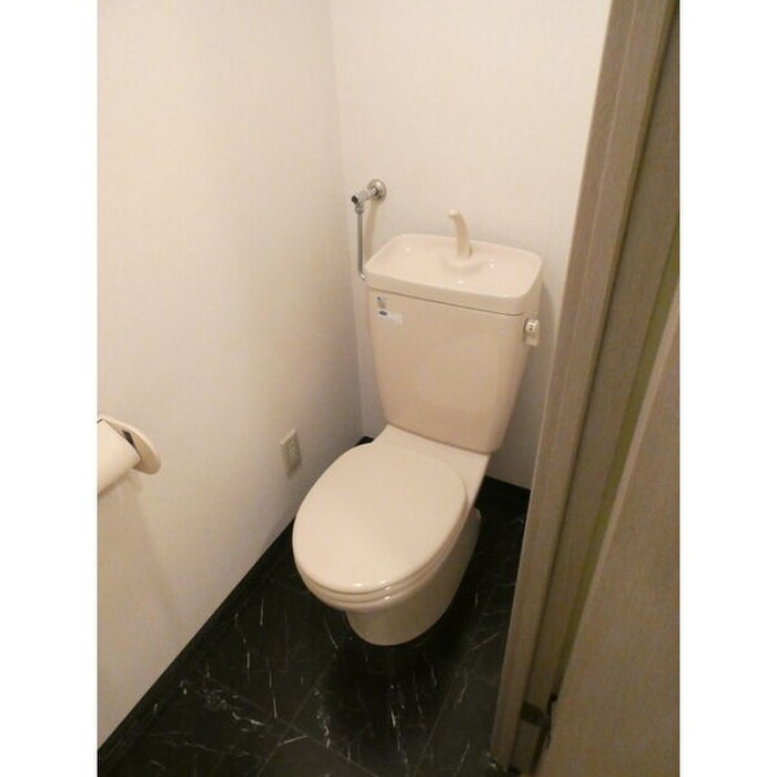 トイレ モンタ－ニュアネックス