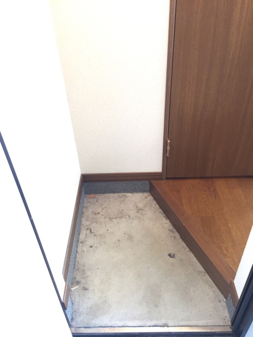 玄関 ノ－ブル水車町