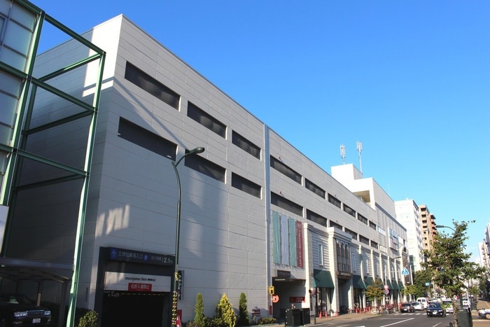 マルヤマクラス(デパート)まで240m blanc de blancs