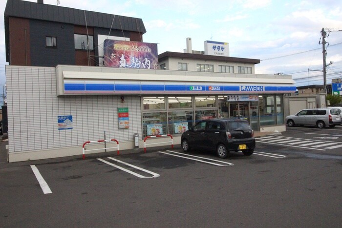 ローソン菊水上町(コンビニ)まで600m カ－ムハウスⅠ