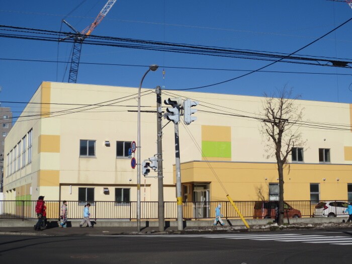 月寒東小学校(小学校)まで260m イーストガーデン211