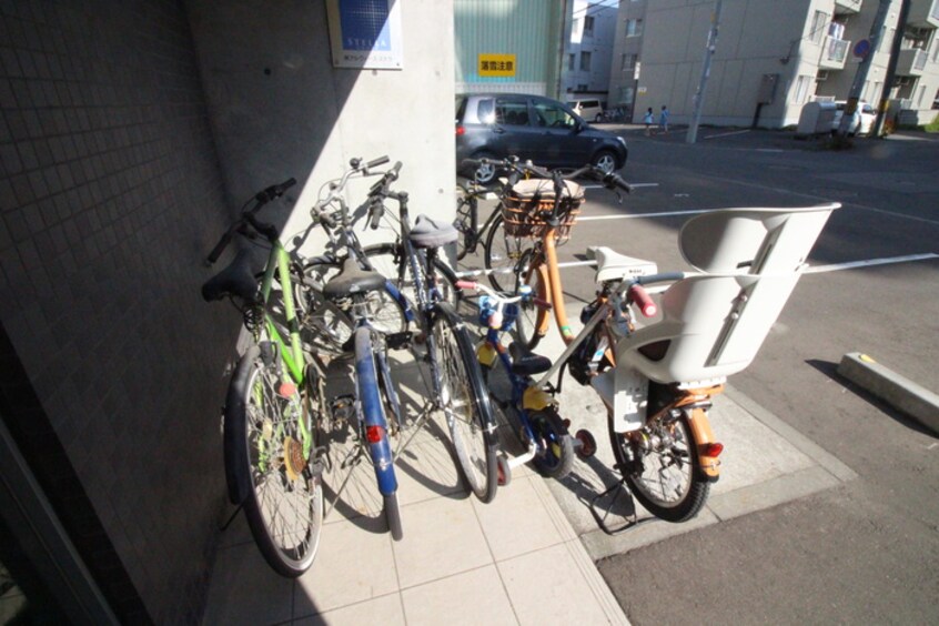 駐輪場 ブランフルール南郷