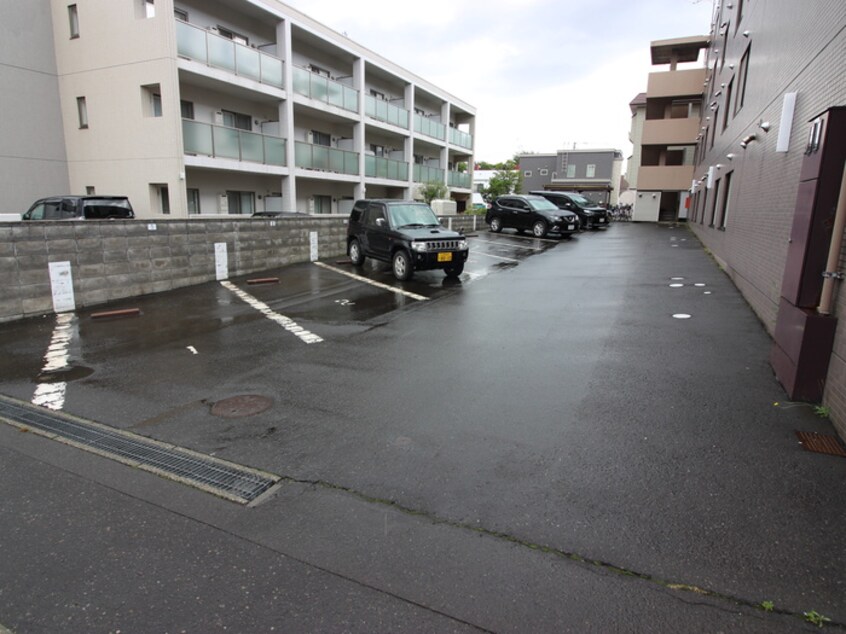 駐車場 ドエル西町