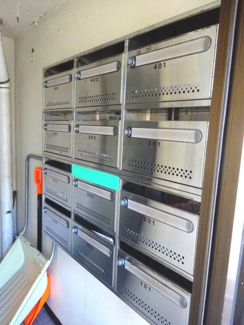 エントランス部分 エイビュ－琴似