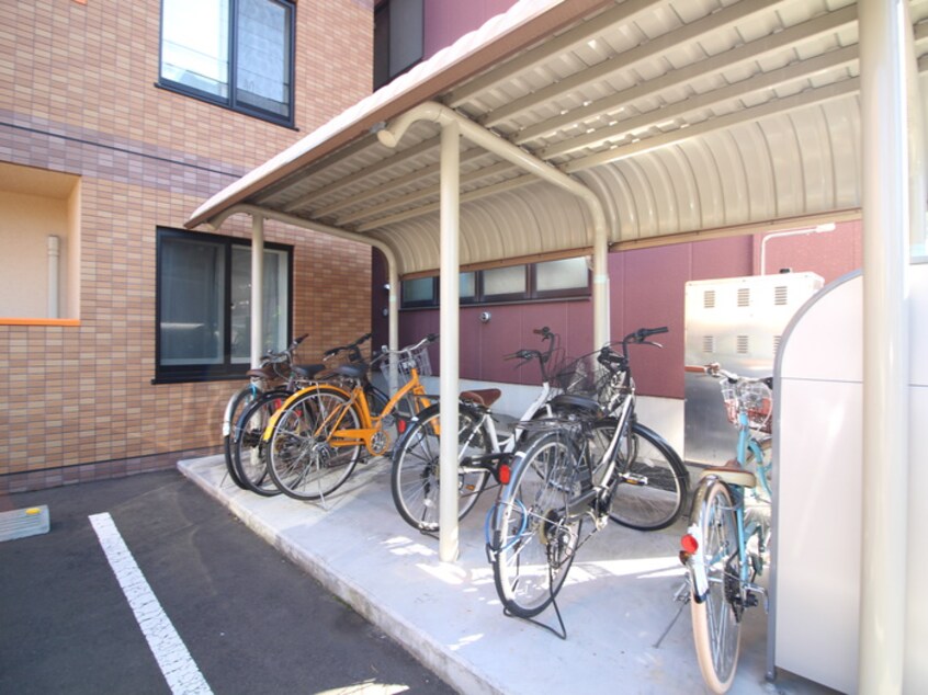 駐輪場 グランスター16