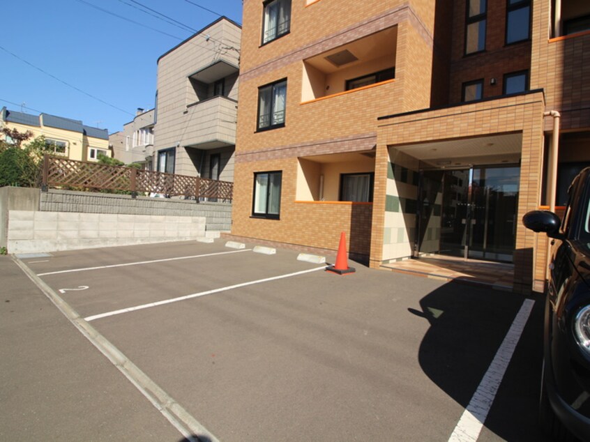 駐車場 グランスター16