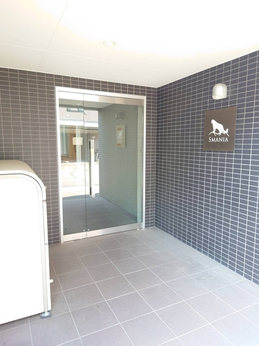 エントランス部分 SMANIA