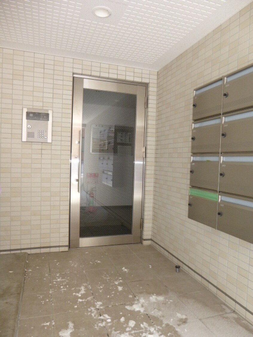 エントランス部分 アポロン