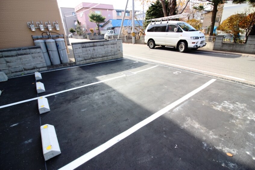 駐車場 ｍｏｎ　ｔｒｅｓｏｒ発寒