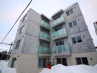 ＬｕｎａＰｌａｚａＫＯＴＯＮＩ