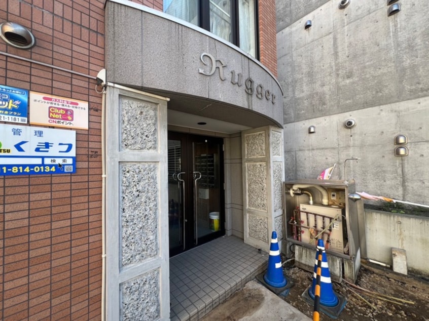 エントランス部分 ラガ－ハイム本郷通