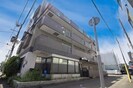 高橋ビルの外観