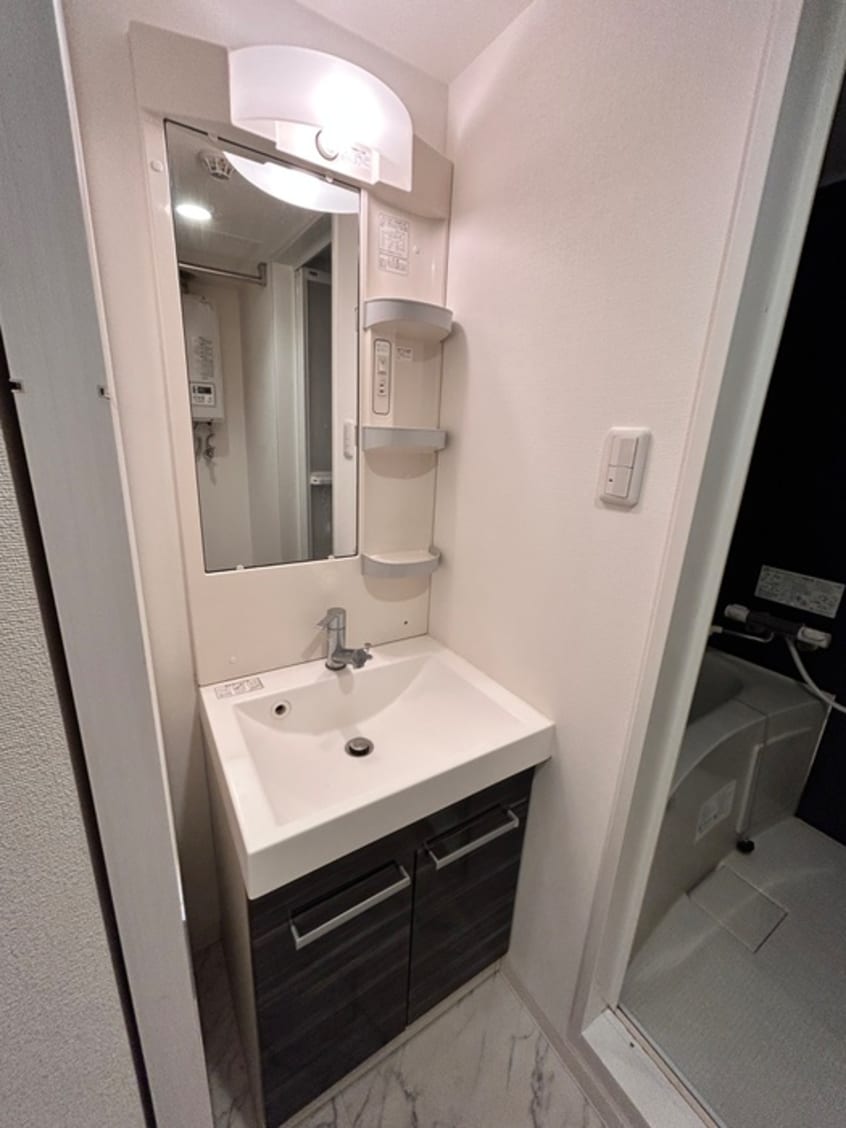 洗面 Forest Hills A