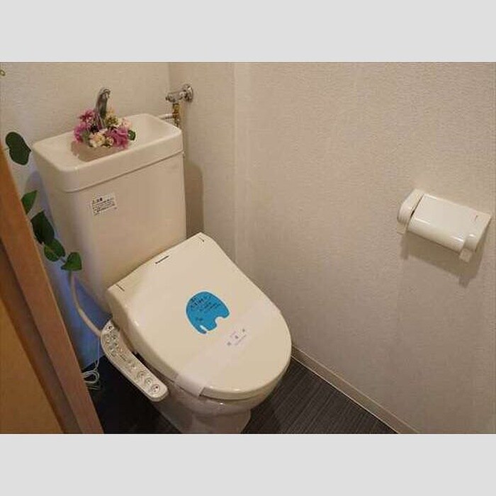 トイレ Flat Carrera