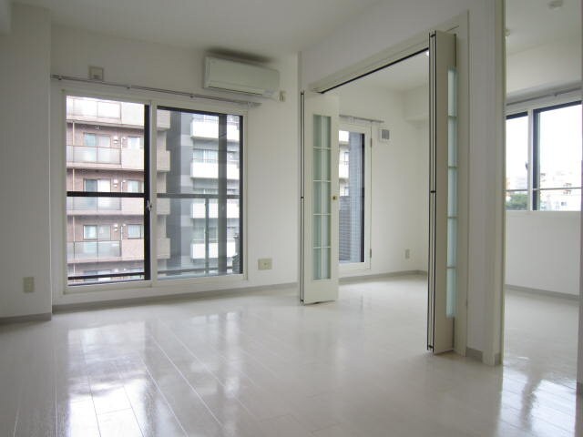 居室 アルファスクエア大通西17