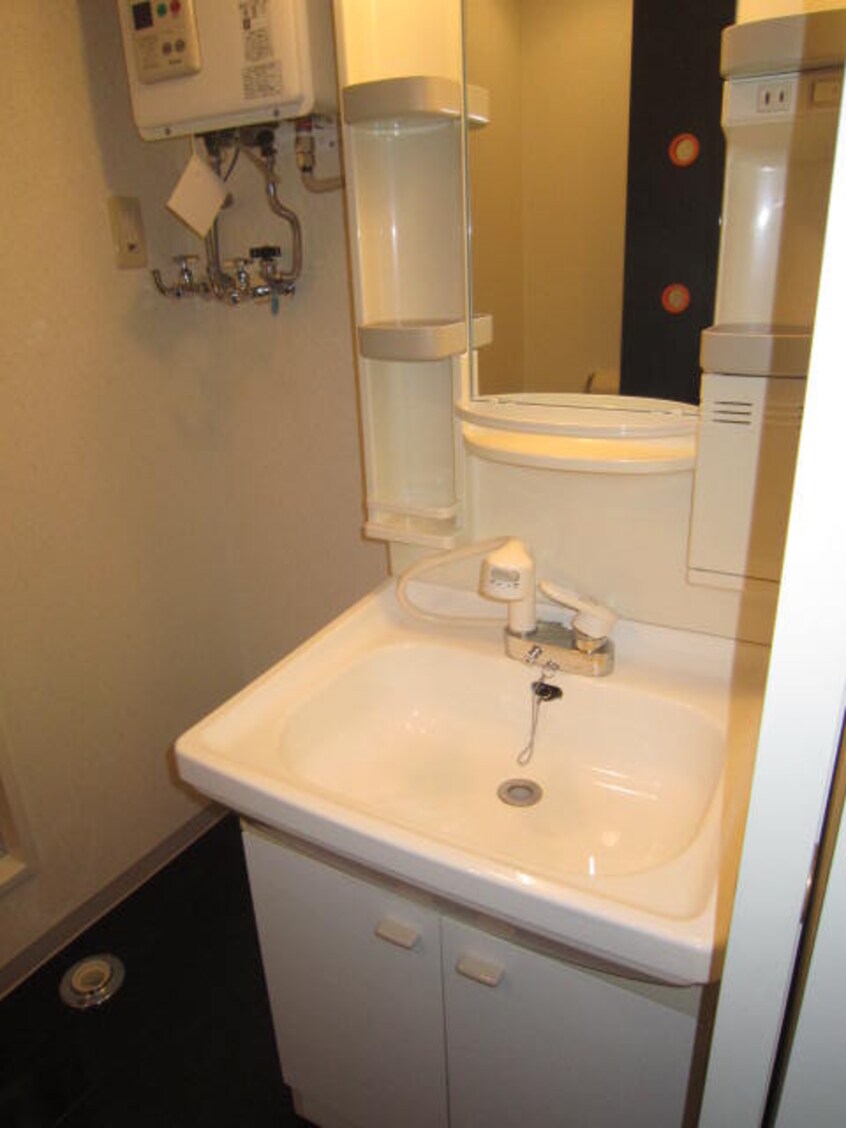 洗面 アルファスクエア大通西17