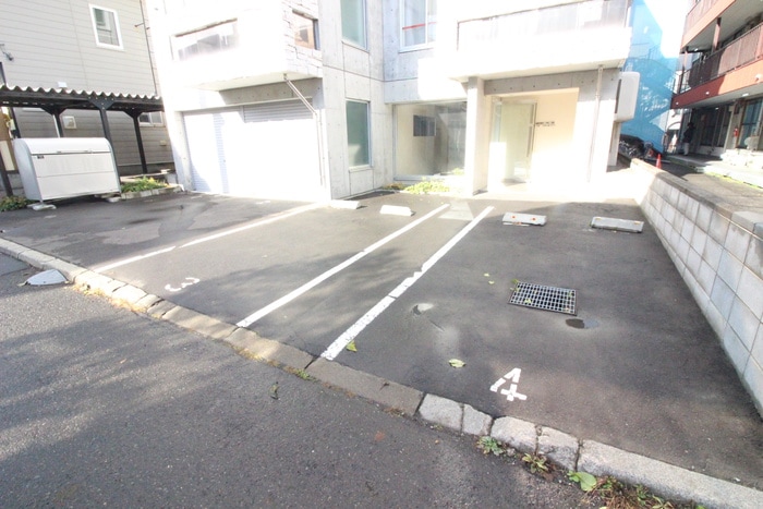 駐車場 モデルノ厚別南