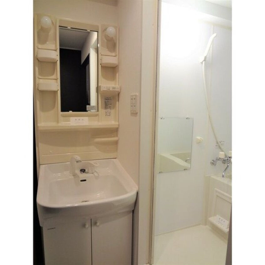 洗面 ＬＡＶＩＴＡ　４１０