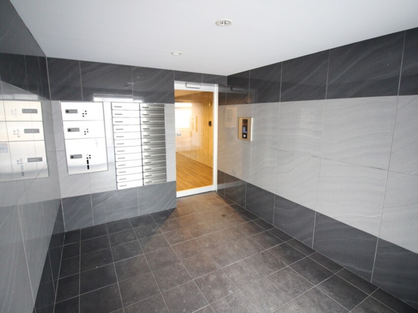 エントランス部分 レジーナ南４条