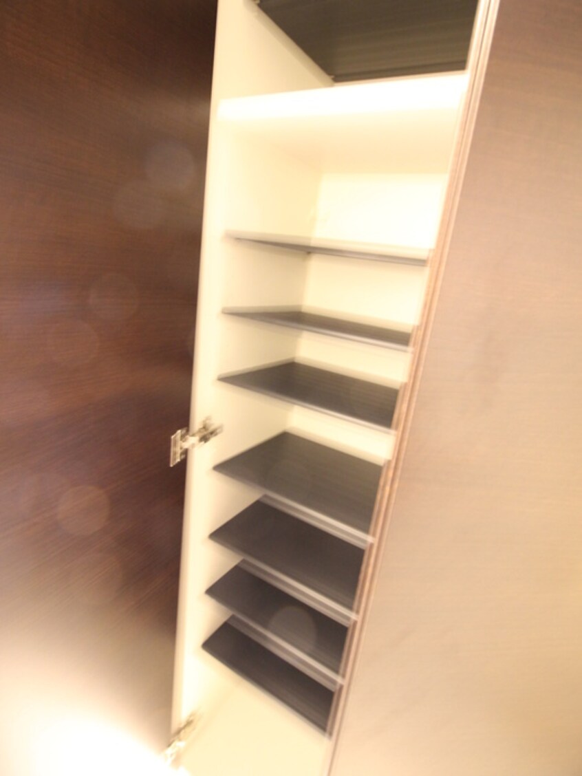 靴箱 レジーナ南４条