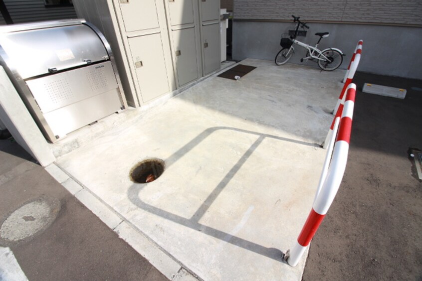 駐輪場 ヴィスタリア秀峰