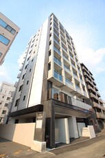ＲＡＤＩＡ近代美術館前