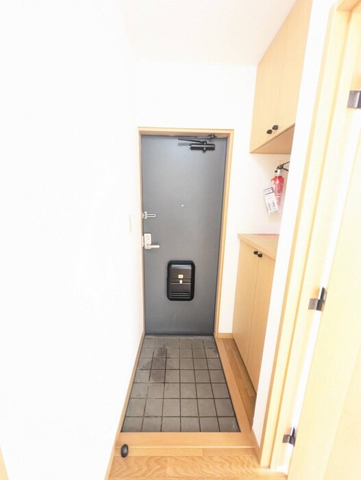 玄関 エメロ－ド西町Ｂ