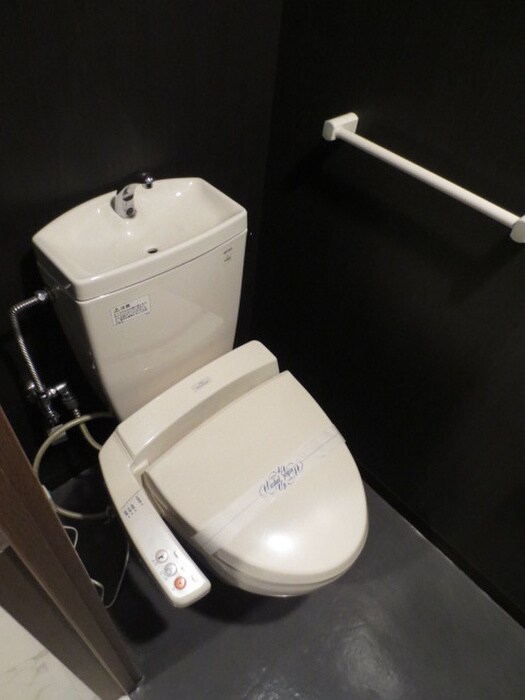 トイレ ブランノワール東区役所