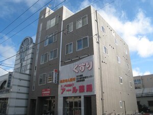 上坂ビル