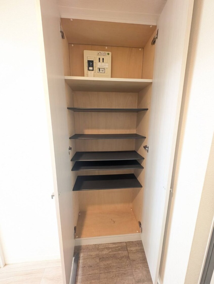 靴箱 Ｓａｌｖａｔｏｒｅ発寒