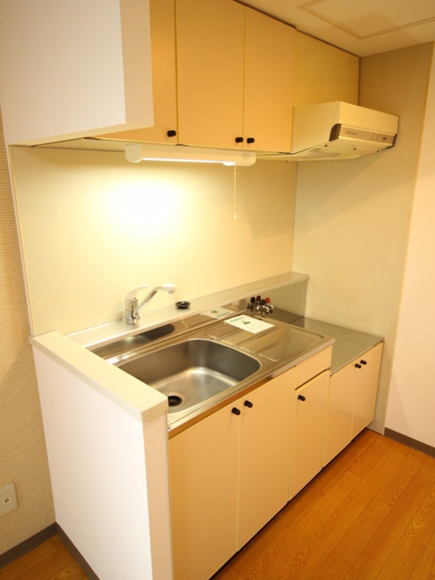 キッチン ＫＺ　ＢＬＤ．