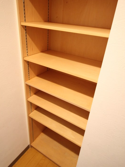 靴箱 ＫＺ　ＢＬＤ．