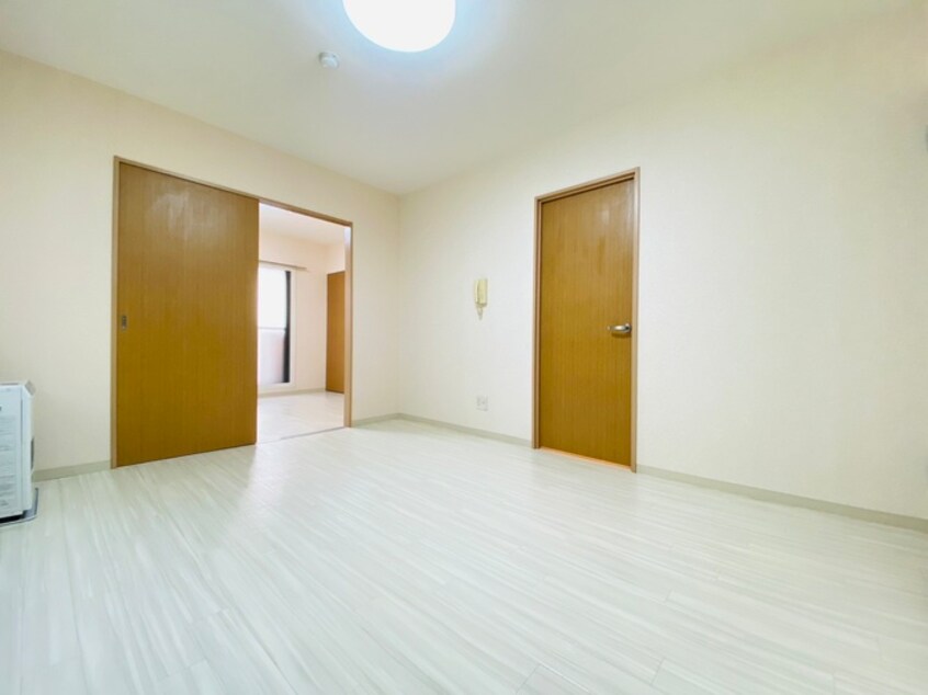 居室 ＫＺ　ＢＬＤ．