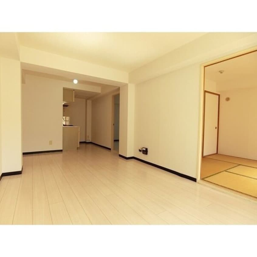 居室 ラフォ－レ山鼻