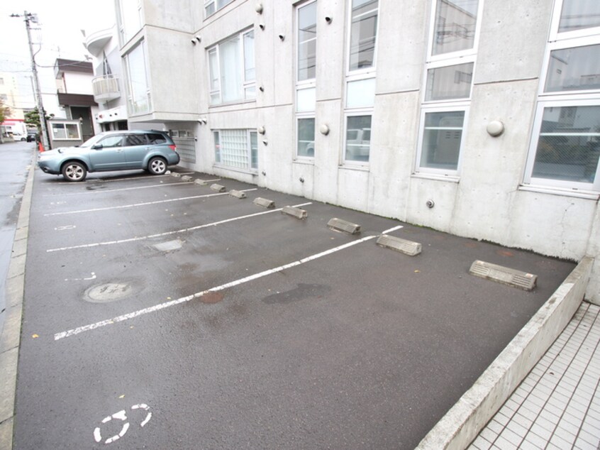 駐車場 ブラスハート麻生