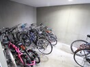 駐輪場 ブラスハート麻生